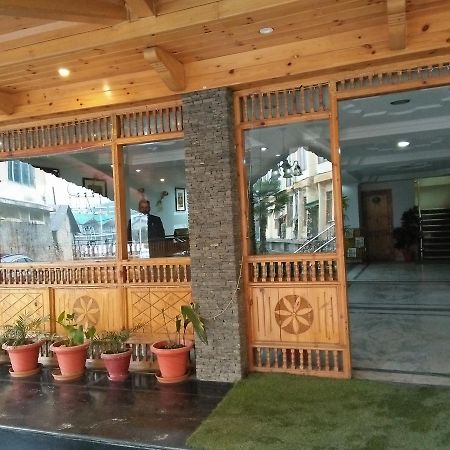 The Shivalik Hotel Manāli Екстериор снимка