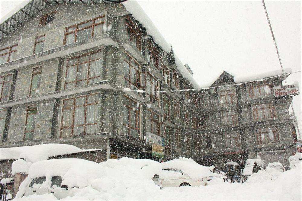 The Shivalik Hotel Manāli Екстериор снимка