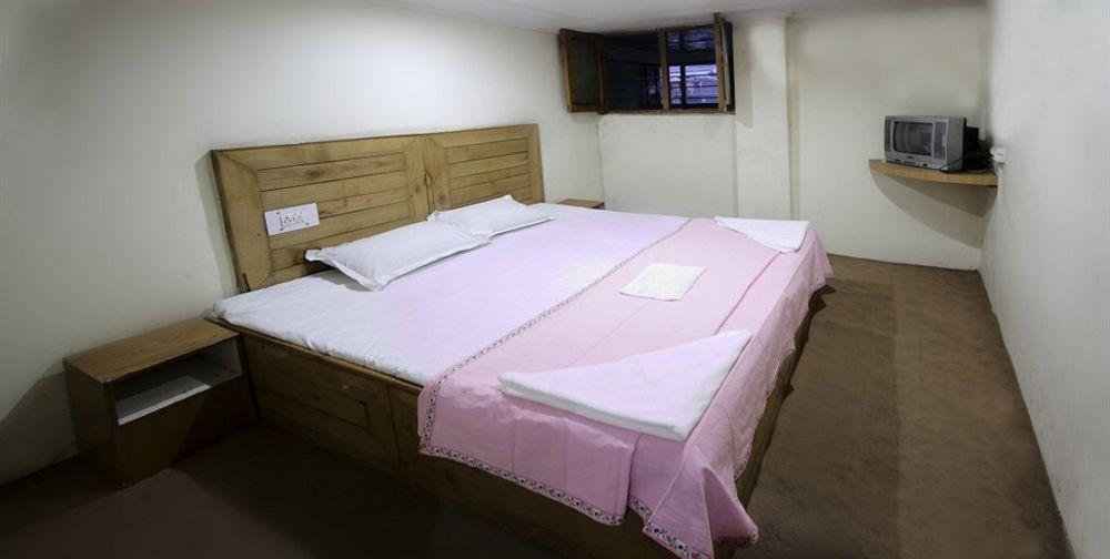 The Shivalik Hotel Manāli Екстериор снимка