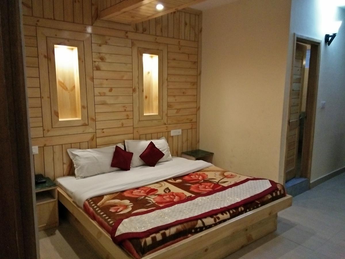 The Shivalik Hotel Manāli Екстериор снимка